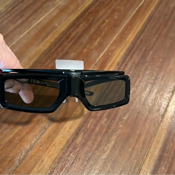 Sony Active 3D Glasses TDG-BT400A - Picture 2 of 5